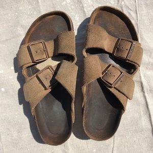 Birkenstocks tan suede 7